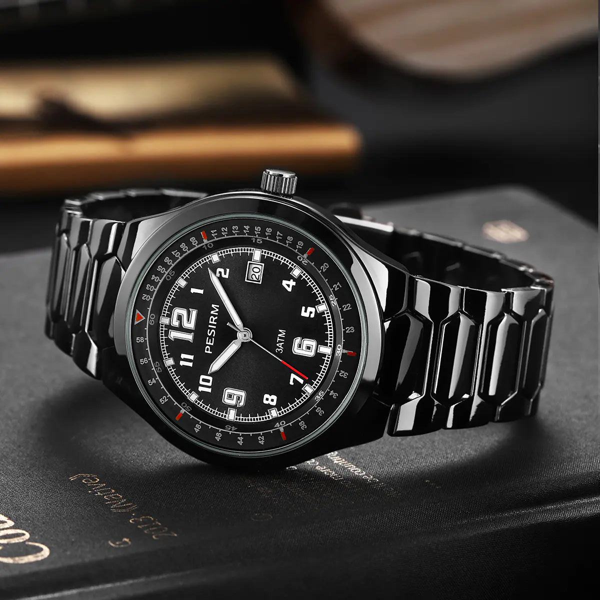 Men Quartz Watch – Water-Resistant Steel Case for Daily Use